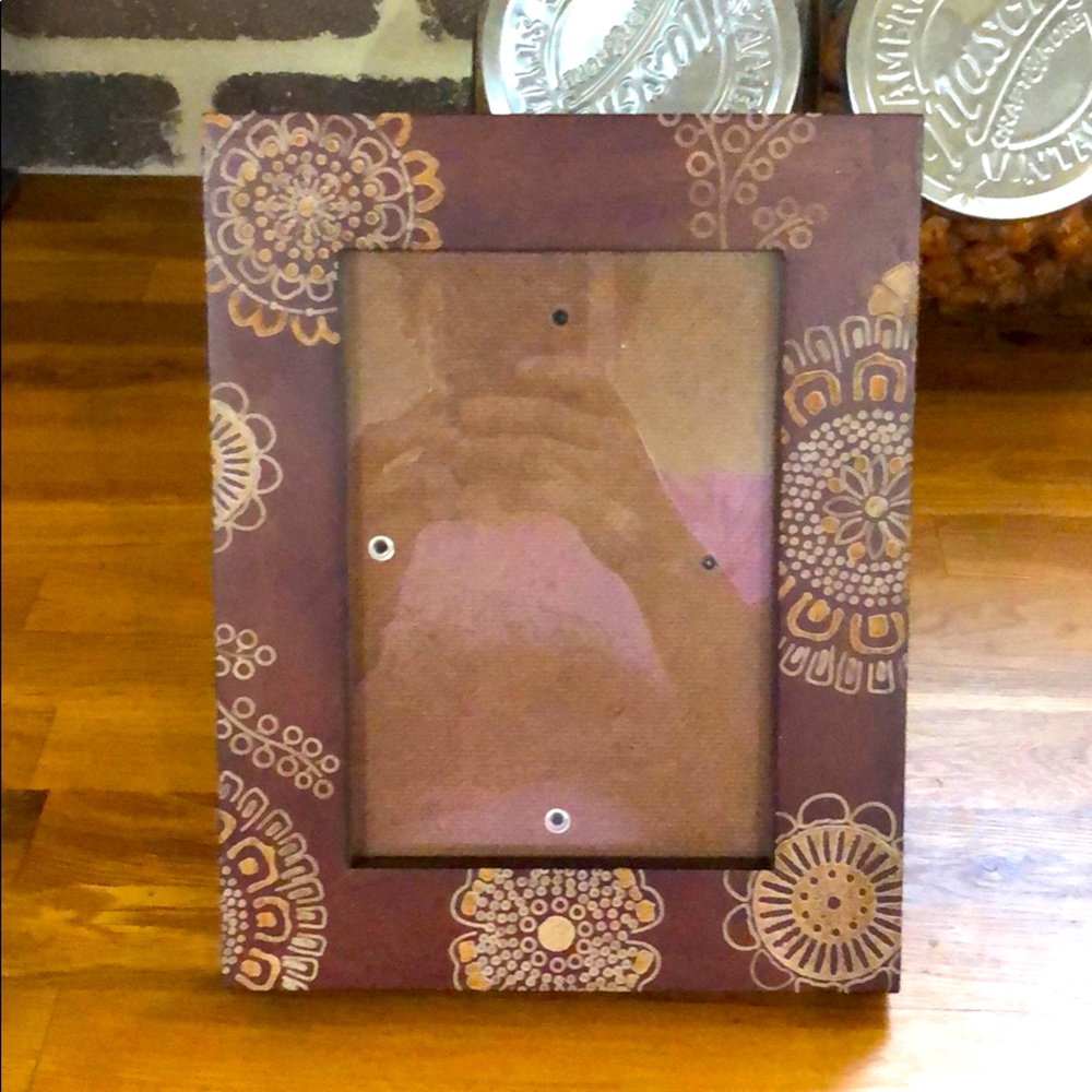 Wooden picture frame